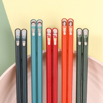 Šeimos valgomos lazdelės, 5 poros, atsparios drėgmei ir neslystančios, animacinis motyvas, PET medžiaga