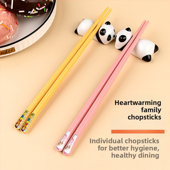 Šeimos valgomos lazdelės, 5 poros, atsparios drėgmei ir neslystančios, animacinis motyvas, PET medžiaga