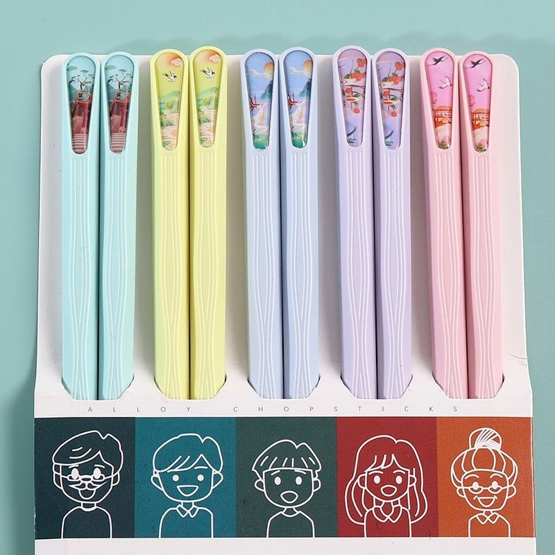 Šeimos valgomos lazdelės, 5 poros, atsparios drėgmei ir neslystančios, animacinis motyvas, PET medžiaga