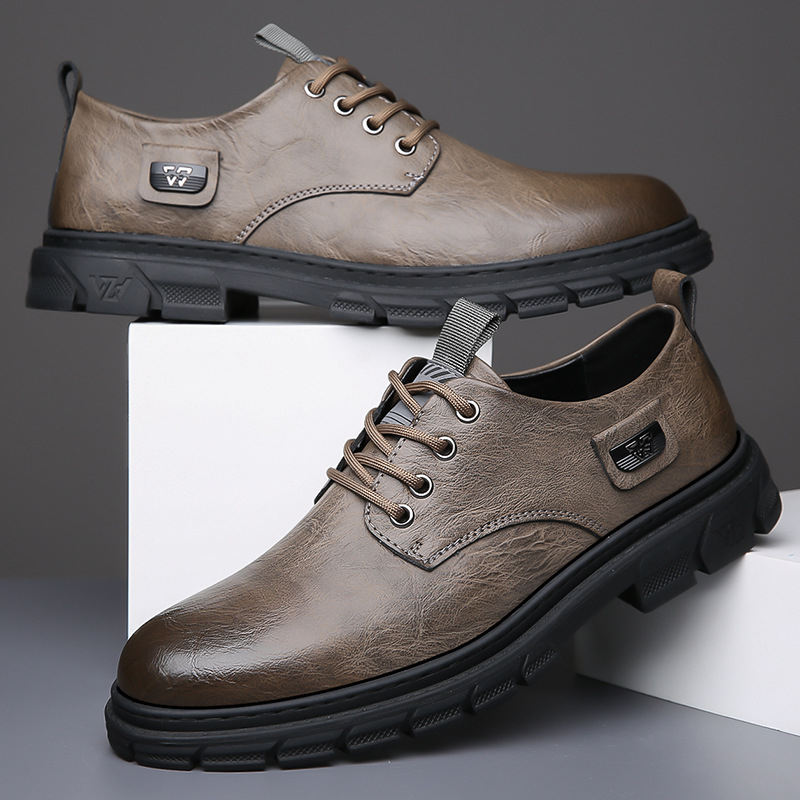 Ανδρικά δερμάτινα παπούτσια Martin — στρογγυλή μύτη, δερμάτινο επάνω, καουτσούκ σόλα, κορδόνια εμπρός, χαμηλό τακούνι