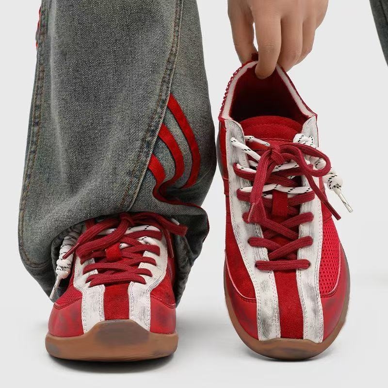 Vyriniai laisvalaikio sportbačiai su apvaliu nosimi, žemas viršus, raišteliai, guminė padanga, PU vidpadis