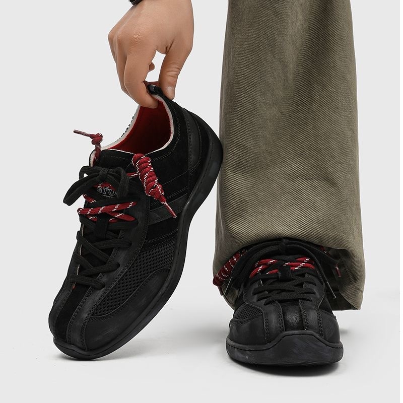 Vyriniai laisvalaikio sportbačiai su apvaliu nosimi, žemas viršus, raišteliai, guminė padanga, PU vidpadis