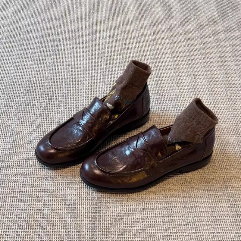 Ženske retro slip-on loaferice s okruglim nosom, gornji materijal Super Fiber, gumena potplata, niski pet 1–3 cm