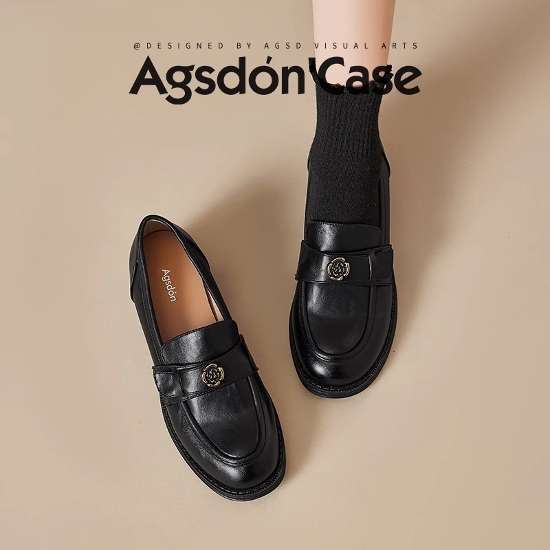 Moteriški britų stiliaus loaferiai su apvaliu priekiu, PU viršus, guminiu padu ir storu 3–5 cm kulnu