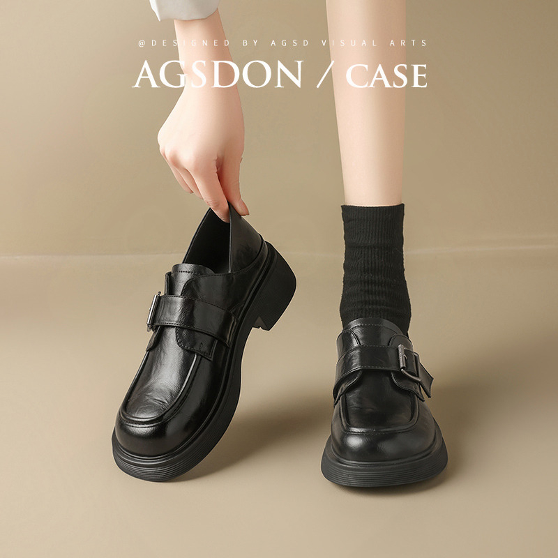 Moteriški loaferiai | dirbtinė oda | vidutinio aukščio kulnas 3–5 cm | guma padas | žemas viršus