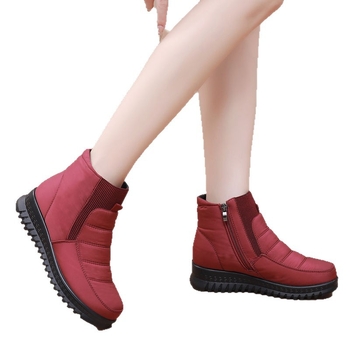 Ženske zimske čizme za snijeg – vodootporne, protuklizne, toplo podstavljene, visoke s bočnim zatvaračem (peta 3–5 cm, gumeni potplat)