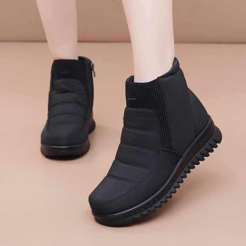 Ženske zimske čizme za snijeg – vodootporne, protuklizne, toplo podstavljene, visoke s bočnim zatvaračem (peta 3–5 cm, gumeni potplat)