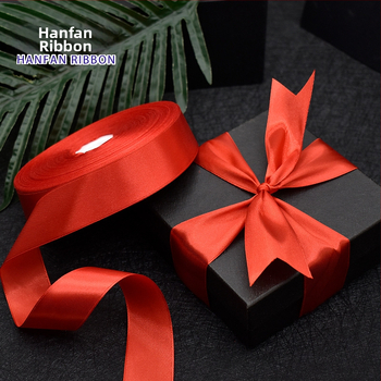 Xuanchen lente – poliester lente ar pielāgojamu loku un logotipa druku iespēju; piemērots apģērbam, mājas tekstilizstrādājumiem un rūpnieciskai lietošanai.