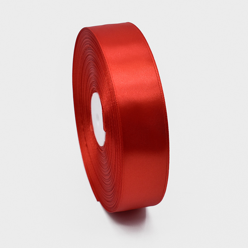 Xuanchen лента – полиестерна лента с персонализирана панделка и възможности за печат на лого; подходяща за облекло, домашен текстил и индустриална употреба.