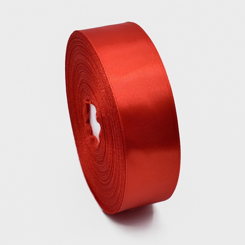 Xuanchen лента – полиестерна лента с персонализирана панделка и възможности за печат на лого; подходяща за облекло, домашен текстил и индустриална употреба.