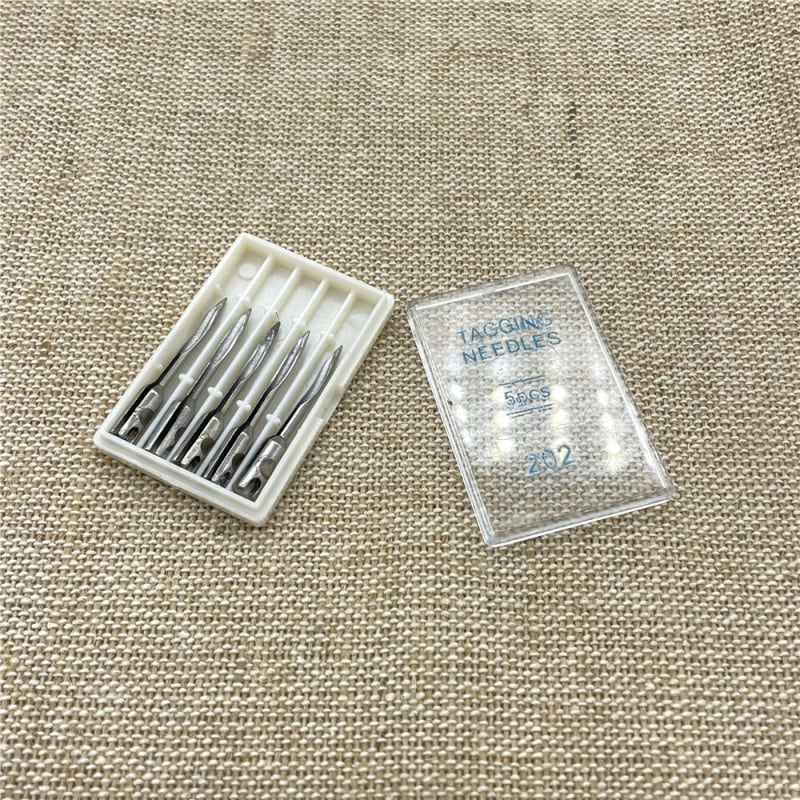 Etiketės pistoletas drabužiams ir aksesuarams; fiksuotas ženklinimas; suderinamas su spaustukais (snap fasteners); tinka pliušiniams žaislams, šalikams ir namų tekstilei