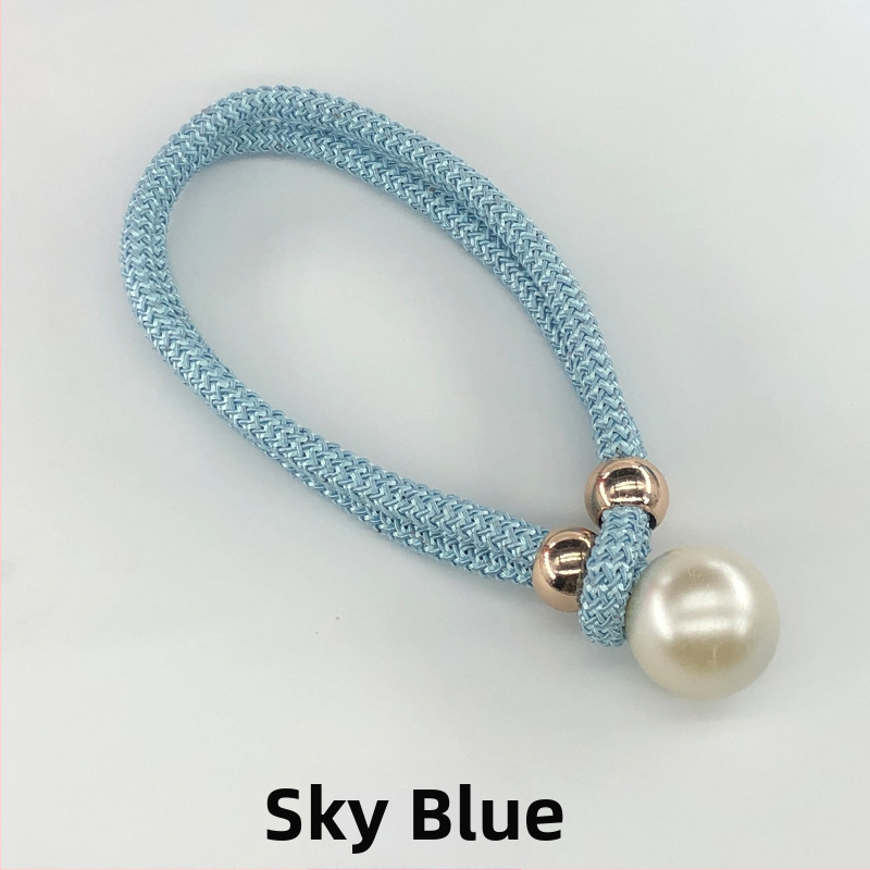 Audinių užuolaidų raišteliai su perlų akcentais, reguliuojami surišimo dirželiai, lengvas prabangos stilius