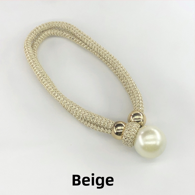 Audinių užuolaidų raišteliai su perlų akcentais, reguliuojami surišimo dirželiai, lengvas prabangos stilius