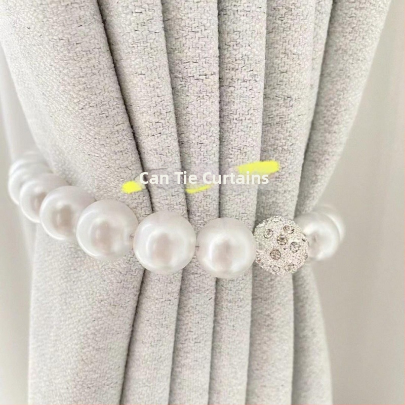 Pērļu aizkaru saites ar magnētisko aizdari – pāris režģa aizkaru saitēm, bez caurumiem, ar pievēršanas auklu; pielāgojama; zīmols Qiwang; materiāls magnēts+ABS; mūsdienīgs vienkāršs stils