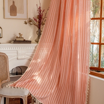 Пердета в скандинавски стил: памучно-ленени завеси, райета, боядени на нишки, частично засенчване 40-70%, модерен минимализъм