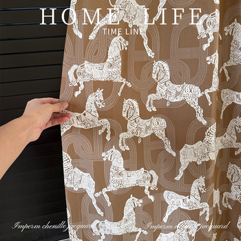 Poliesterio Jacquard užuolaidų audinys, pusapšvietimas 40–70%, tinkamas kampiniams langams ir grindų iki lubų langams, augalų ir gėlių raštas