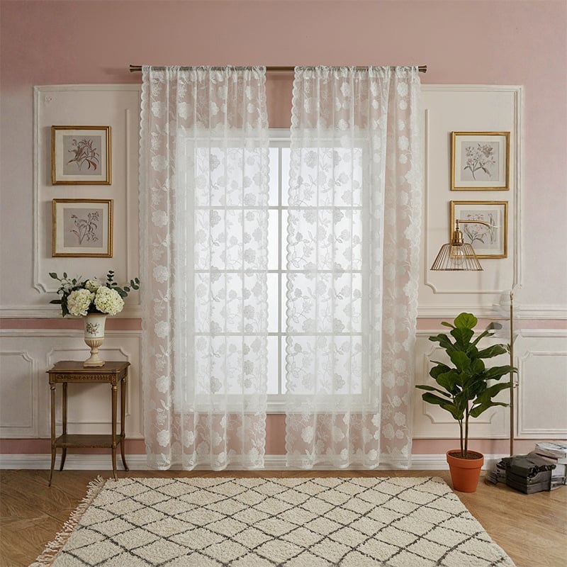 Aknakardinad – väikeste rooside tikand, läbipaistvad, moods minimalistlik stiil, 100% polüester, sobib elutoale, magamistuba, restoranile