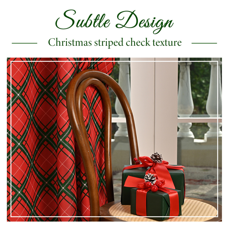 Kalėdinės spausdintos svetainės užuolaidos su perforacijomis, blackout, poliesteris, paruoštos naudoti, dalinis šešėliavimas 40–70%