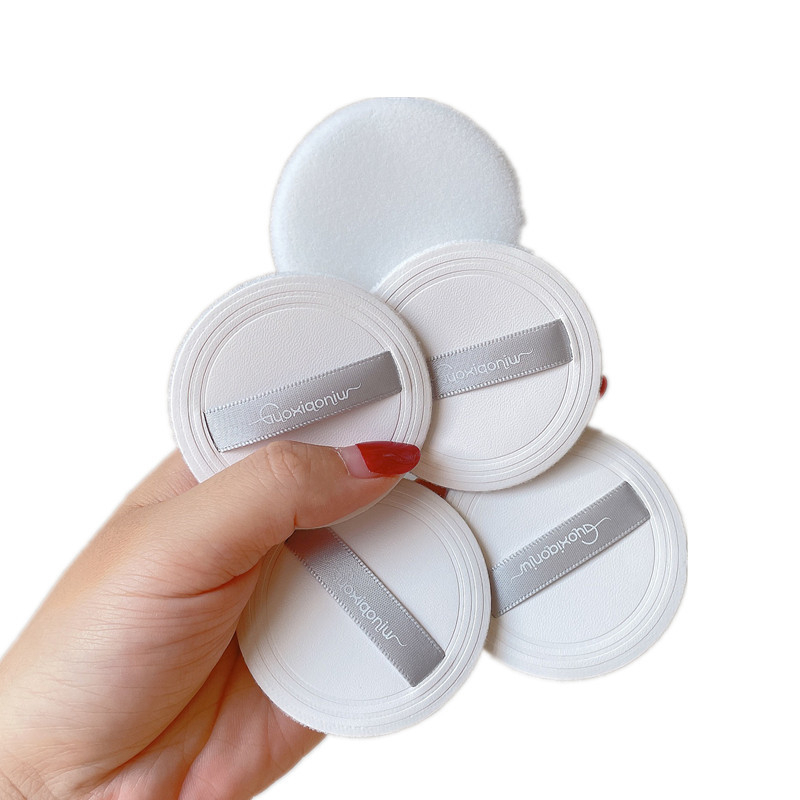 Set de 5 puffuri de pudră, rotund, ultra-subțire, cu suprafață din piele flockată