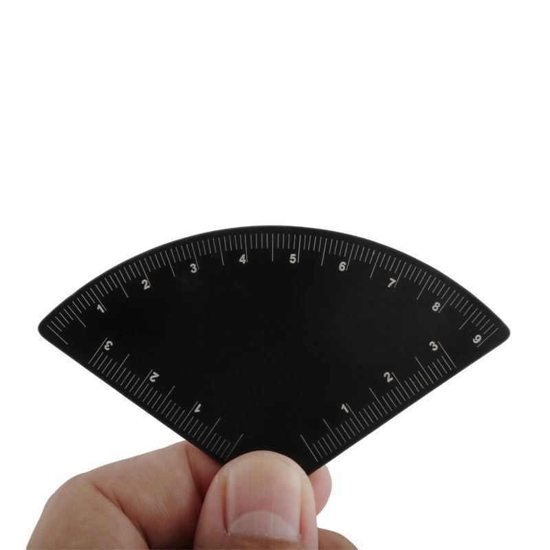 Unealtă de trasare a sprâncenelor cu riglă metalică, poziționare cu trei puncte pentru design precis al sprâncenelor (Origine: Guangzhou)