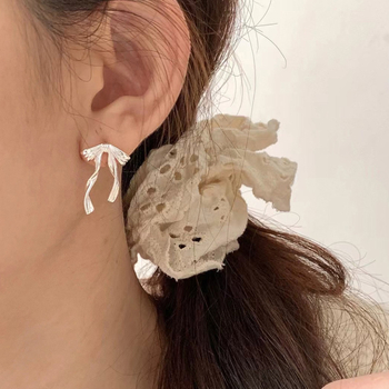 Auskarai su kaspinu ir kutais, nišinis dizainas, 925 sidabro smeigtukas