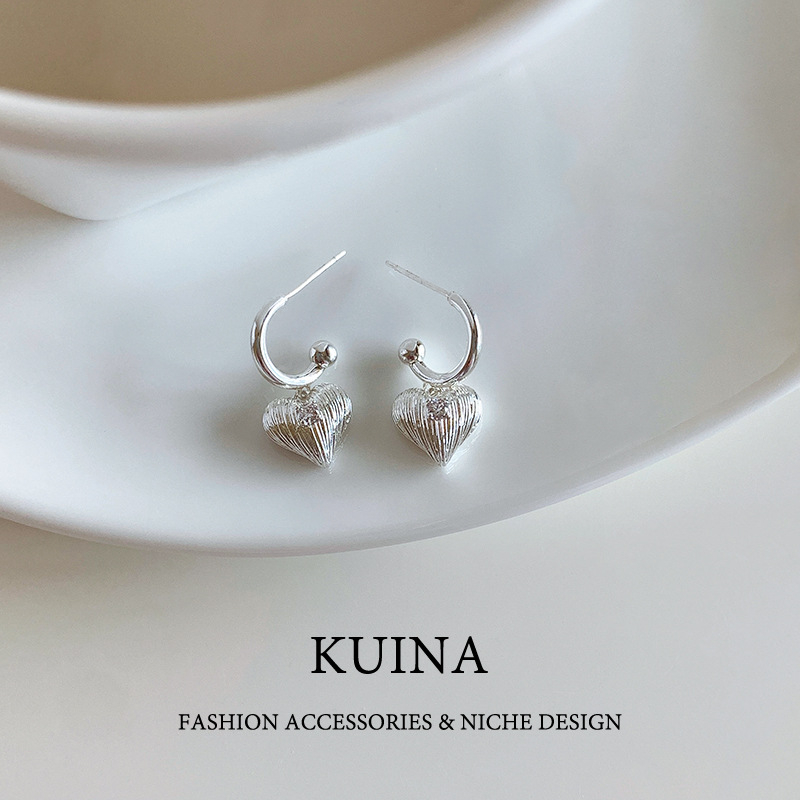 Širdies formos auskarai iš vario, elektroplatiniai, gaivus ir saldus stilius, vasara 2025