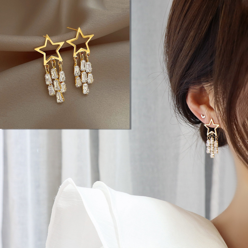 Auskarai su žvaigždžių dizainu (varis • elektroplatinavimas • 2023 m. pavasaris • mados OL)