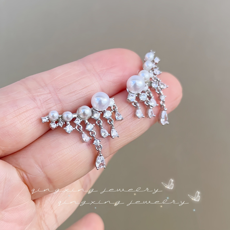 Variniai auskarai, lašinio formos su mikropavé akmenimis, Qingxing prekinis ženklas, moterims, ruduo 2024