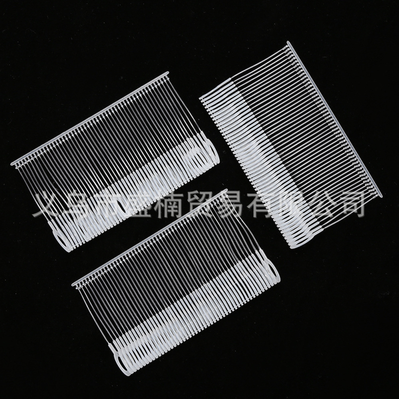 Plastiketikettide nõelakomplekt riietele