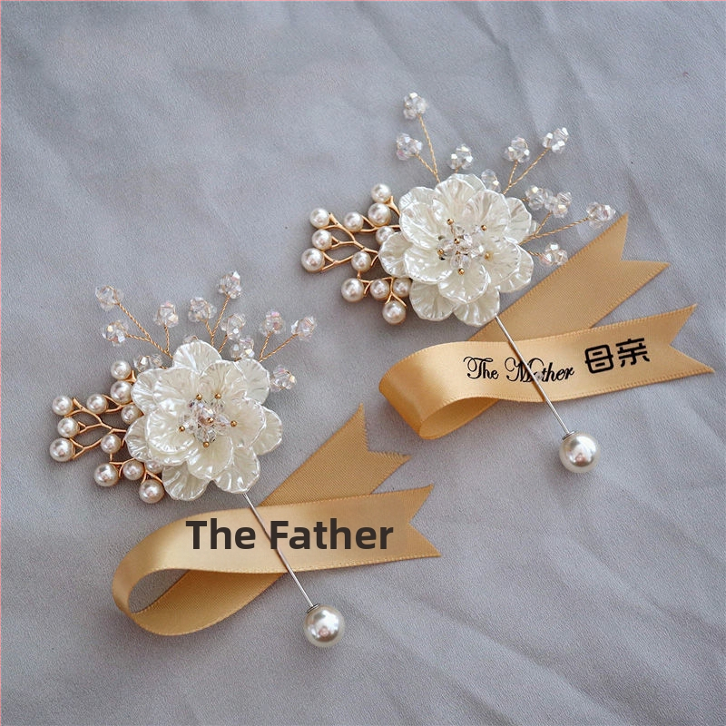 Korejas stilā meža tematikas kāzu boutonieres komplekts līgavai un līgavainim, kumu brošas, rokassprādzes kāzu dāvanām un māses rokas zieds (Stils: Korejas stils; Saturs: Kāzu boutonieres; Kum brošas; Rokassprādzes kāzu dāvanām; Māses rokas zieds)