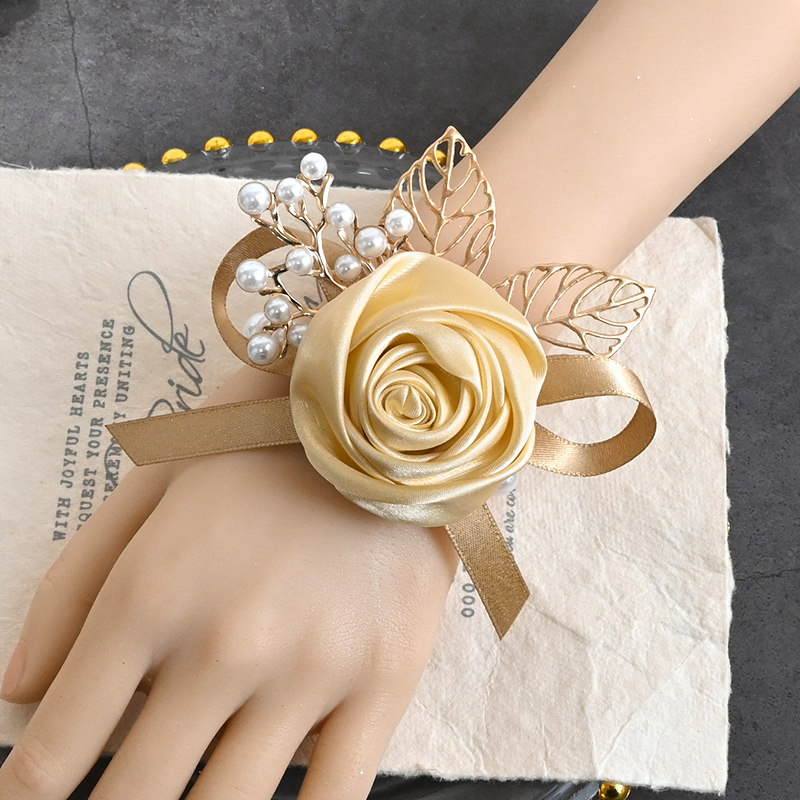 Kinų stiliaus vestuvinė boutonnière rinkinys — šilko gėlės jaunikiui, nuotakai, liudytojams ir pabroliams, šeimos komplektas