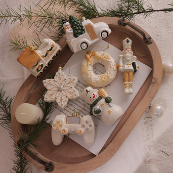 PVC anyagú karácsonyfadísz, rajzfilmszerű stílus, alkalmas karácsonyra