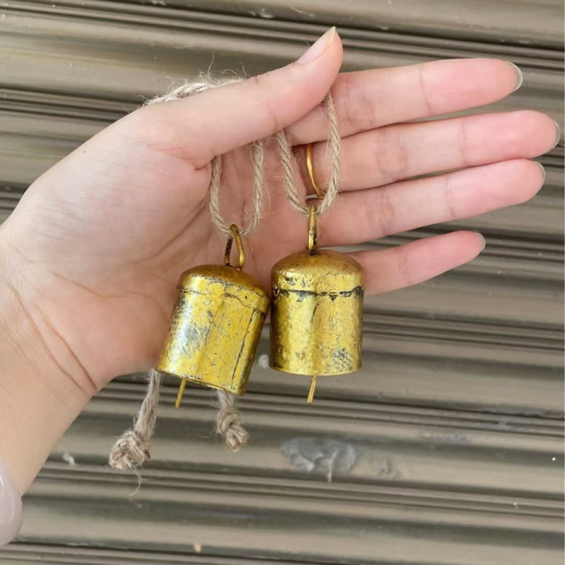 Звънче от Tin метал със конопено въже, декоративно антично стилово