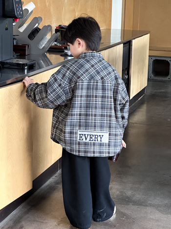 Cămașă pentru băieți cu căptușire, în dungi, stil coreean, mâneci lungi, iarna 2025