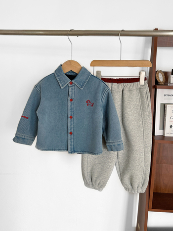 Dječja denims košulja s izvezenim ponyjem – japansko-korejski stil, fleece podstava, dugi rukav, unisex, uzrast 3–8 godina, zima 2025