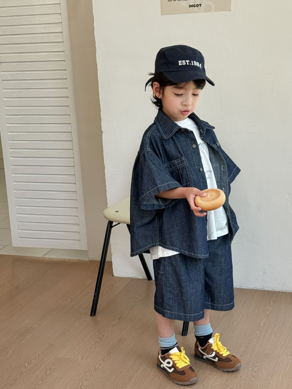 Dječji denim dvodijelni komplet, ljetni korejski stil, košulja s kratkim rukavima i šorc, 85% pamuk, mekana tkanina, unisex