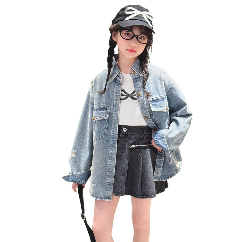 Geacă din denim pentru fetițe, cu rupturi, stil coreean, guler rever, lungime scurtă, mâneci lungi (pentru fetițe peste 8 ani, înălțime aproximativ 140 cm)