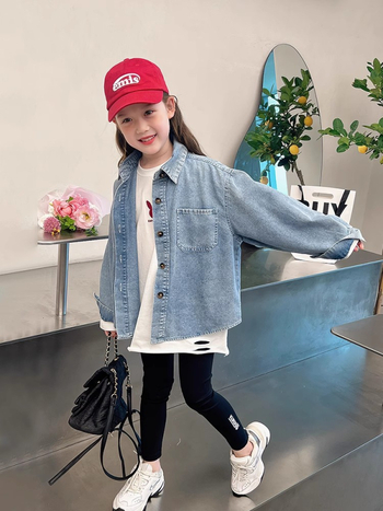 Детска памучна риза в корейски стил, дълъг ръкав, съдържа 73,2% памук, печат с букви, меко обработване