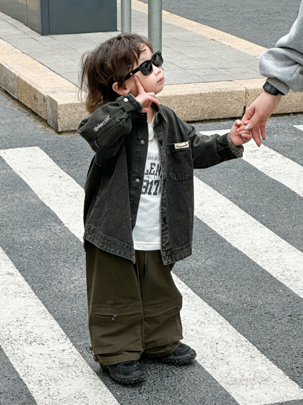 Vaikų džinsinė striukė, korėjietiško stiliaus, 100% medvilnė, be gobtuvo, vienos eilės užsegimas