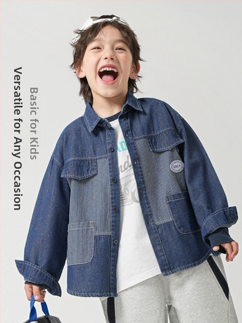 Berniukų džinsiniai marškiniai, medvilnės mišinio audinys, ilgomis rankovėmis, apykaklė su reveru, švelnus paviršius