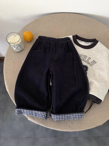 Dječje traperice s fleece‑om, pamuk, zima 2025, unisex, srednji pojas s elastikom