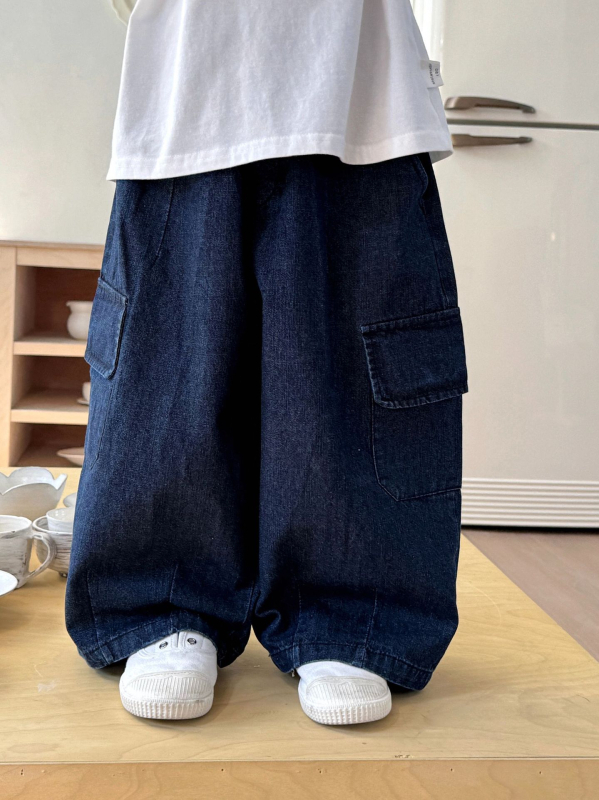 Dječje traperice, korejski stil, udoban, široke nogavice, 80% pamuk, 20% poliester, unisex
