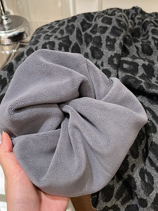Dječje lantern hlače za djevojčice s leopard uzorkom, fleece podstava i debeli materijal, pamuk, elastični pojas u srednjem struku, pogodne za jesen i zimu