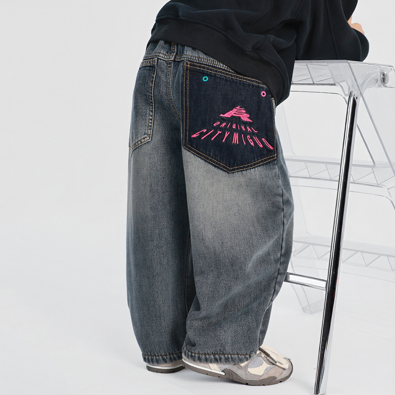 Poiste džinipüksid fleece-vooderdusega, 2025 sügis-talv, keskmine vöökoht, koostis 58% puuvill / 25% polüester / 17% viskoos, pehme töötlemine