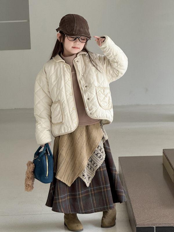 Vaikų netaisyklingo langelių sijonas iš švelnaus poliesterio audinio (69,8% poliesteris), 3–8 metų amžiui (100–140 cm), 2025 m. ruduo