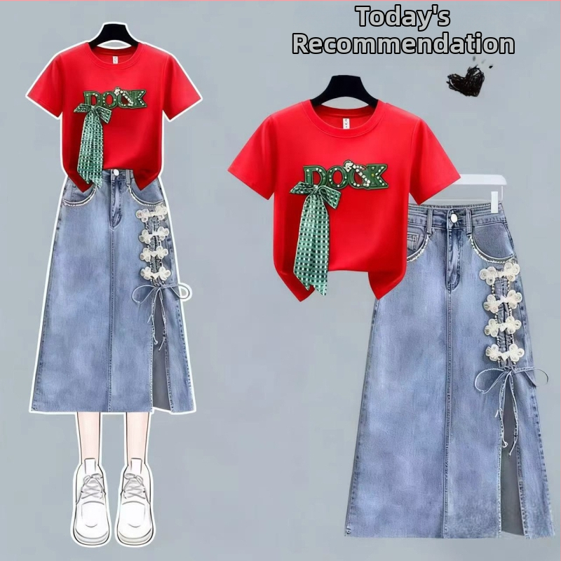 Kaheosaline lastekomplekt: ees nööpidega top ja helmestega džinsiline seelik, lühikesed varrukad, puuvill–polüesteri segu