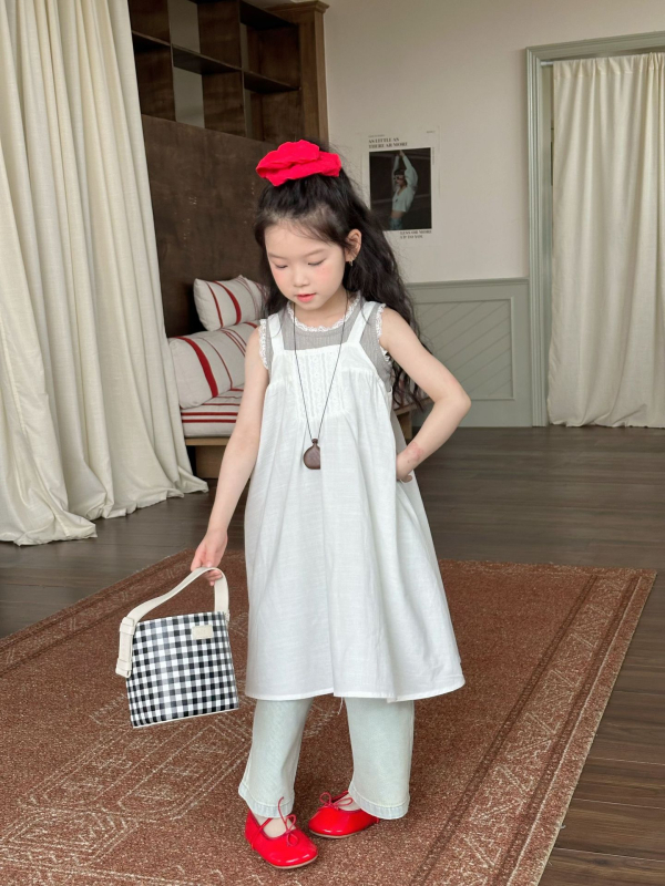 Mergaitėms korejiško stiliaus petnešinė suknelė su nėriniais, medvilnė (80% medvilnė, medvilninė įdaila, amžius 3–8 metai)