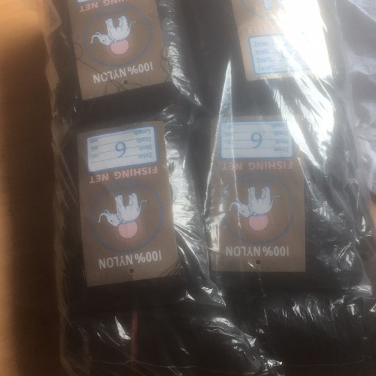 Мрежа против птици за селското стопанство от високонадежден полиестер; порест размер 3x3; диаметър на нишката 150D; живот на експлоатация 0.6 години