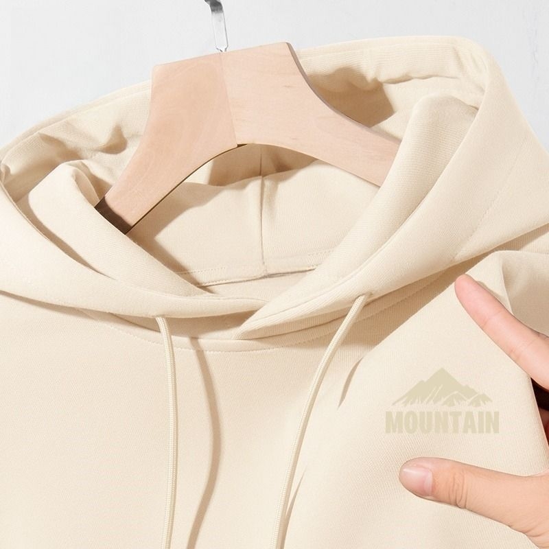 Hrubá bavlnená mikina s kapucňou, okrúhly výstrih, voľný strih, patch vrecká