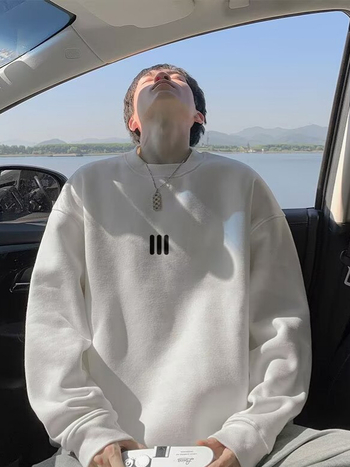 Džemper s okruglim izrezom, bez kapuljače, duge rukave, širok kroj